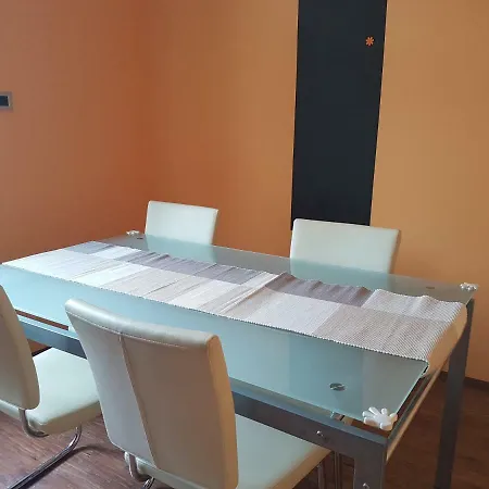 Apartma Opendoors Postaja شقة